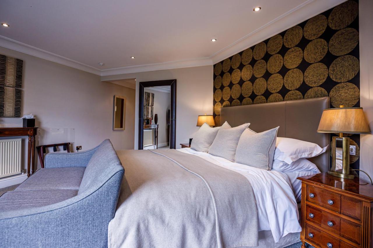 Hotel Alexander House & Utopia Turners Hill