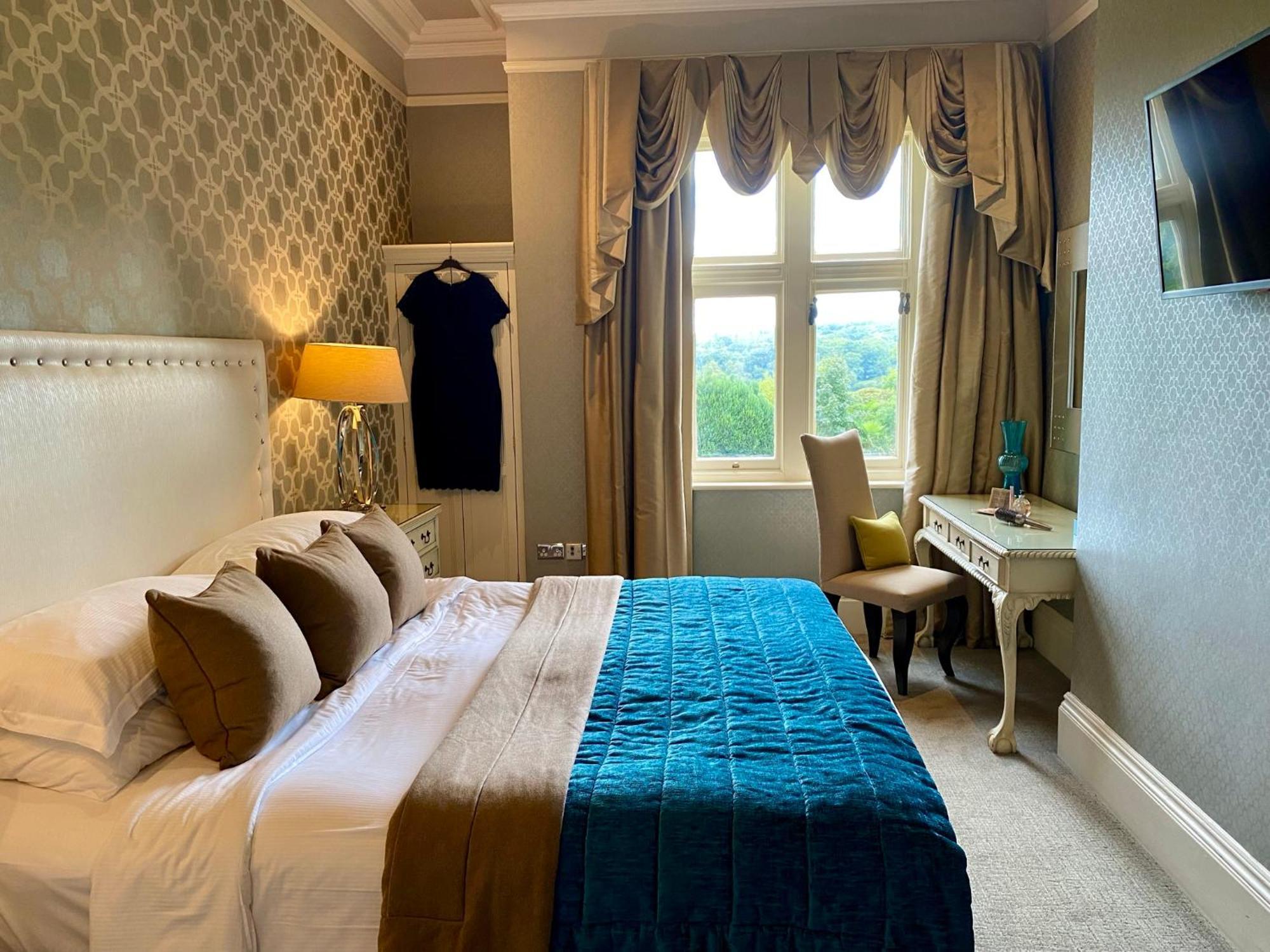 Alexander House & Utopia Hotel 5*